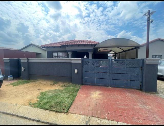 2 BEDROOM HOUSE FOR SALE IN WINDMILL PARK